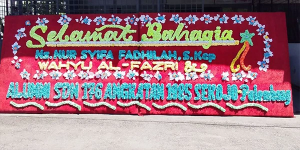Papan bunga di Percut Sei Tuan