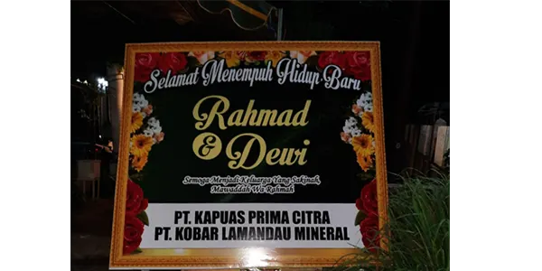 Papan bunga di Padaherang